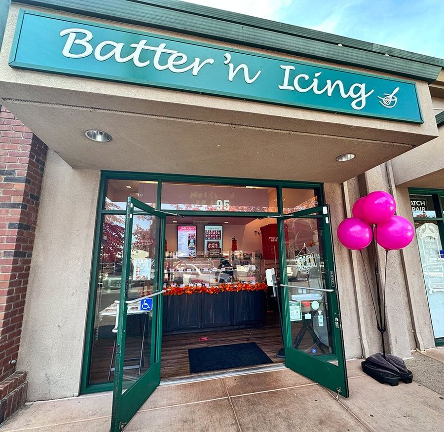 Custom cakes & cupcakes – San Ramon — Cake in San Ramon