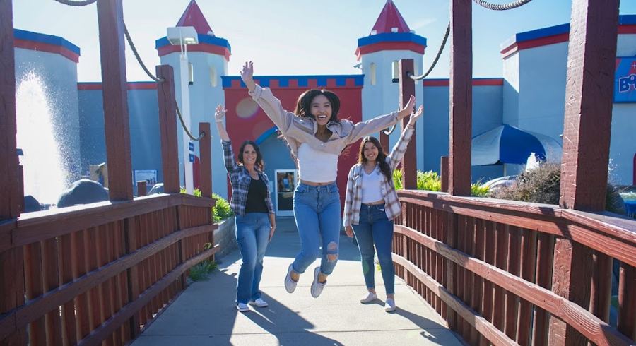 Bowling or mini-golf package (Pleasanton area) in Pleasanton