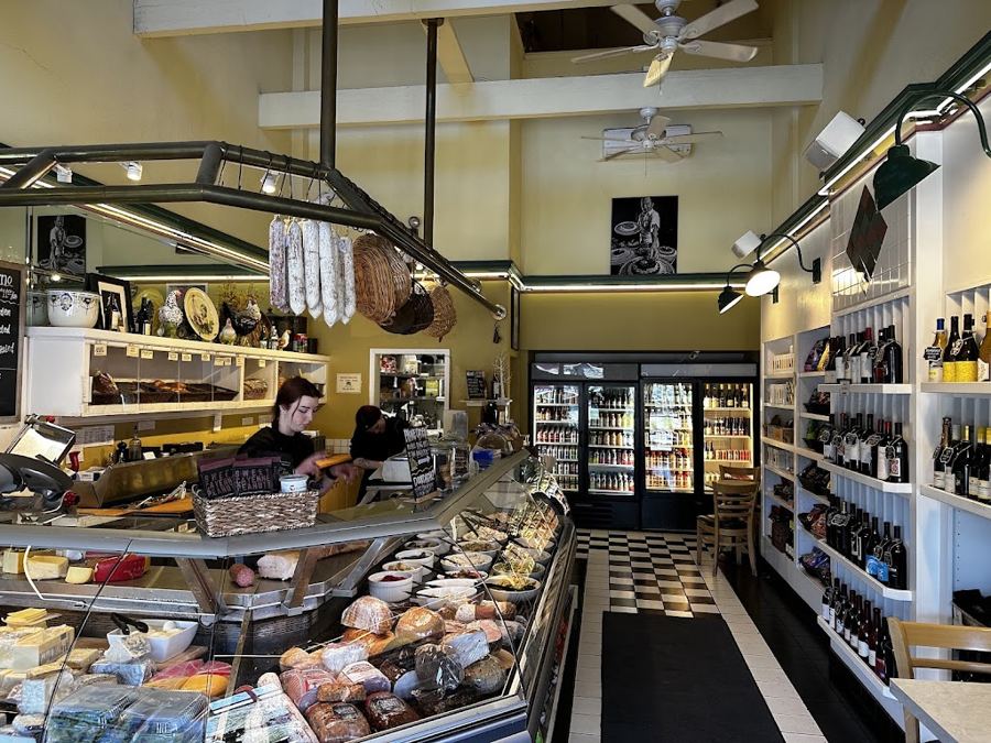 Lemonade-style deli trays Danville — Food in Danville
