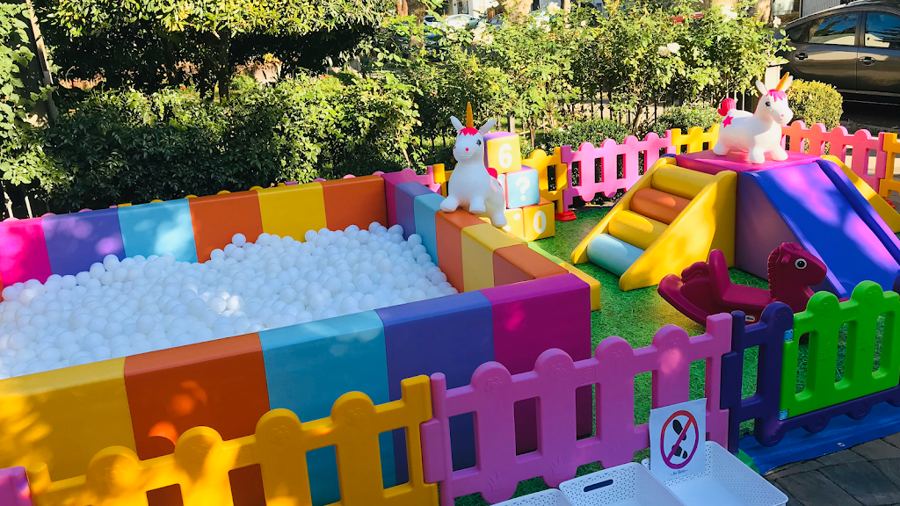 Outdoor carnival games & inflatable arcade (Dublin) in Dublin